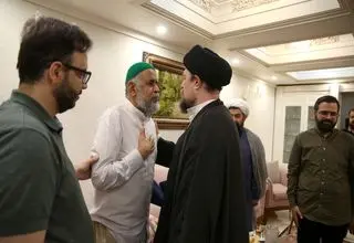 سیدحسن خمینی از دستیار ویژه رئیس جمهور عیادت کرد