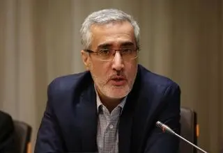 پیرصالحی: داروها در گمرکات کشورهای همسایه قفل شده است