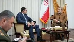 علی لاریجانی با وزیر دفاع ارمنستان دیدار کرد 