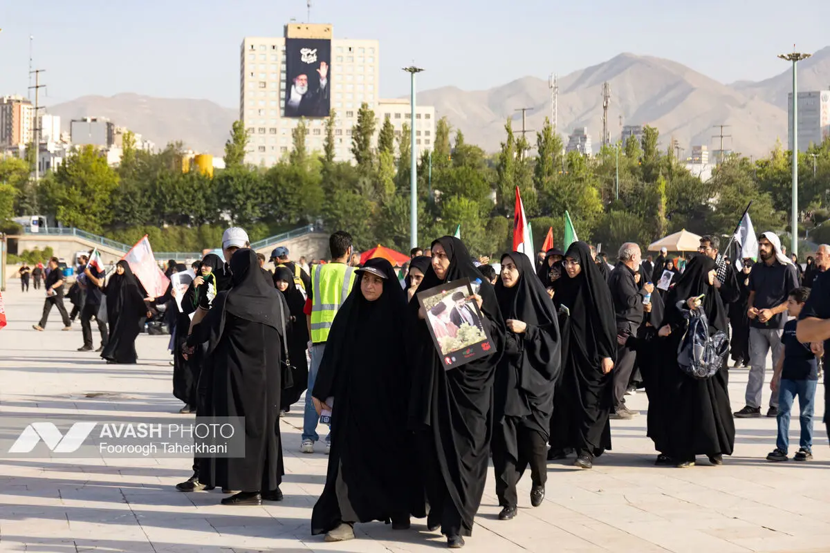 نخستین روز مراسم وداع با رهبر شهید انقلاب - ۳
