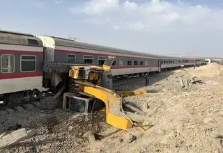 وحشت در قطار تهران–کرمان/ واگن‌های قطار مسافربری از ریل خارج شدند