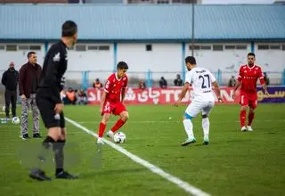 تقسیم امتیاز ملوان و تراکتور در شب درگیری دو چهره همیشه جنجالی