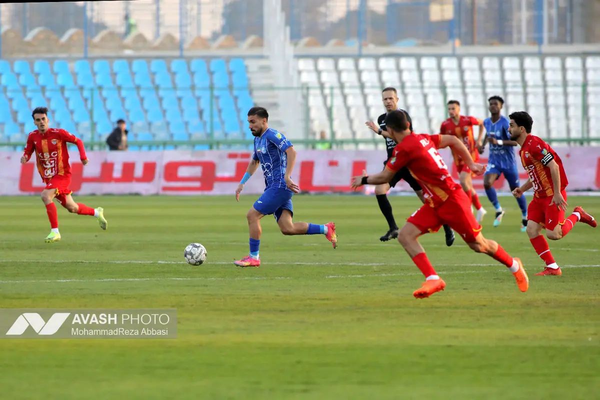 لیگ برتر فوتبال؛  استقلال- فولاد