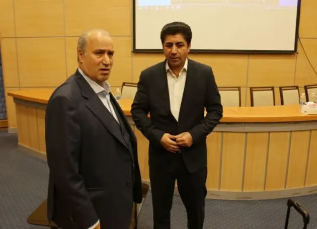 ممبینی؛ از استیضاح روی کاغذ تا حمایت در عمل !



