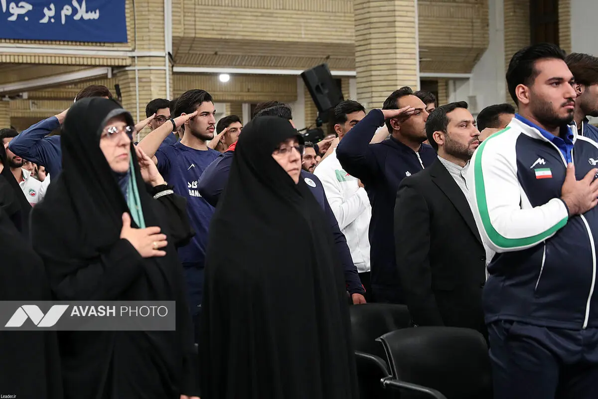 دیدار قهرمانان و مدال‌آوران ورزشی و المپیادهای علمی جهانی با رهبر انقلاب