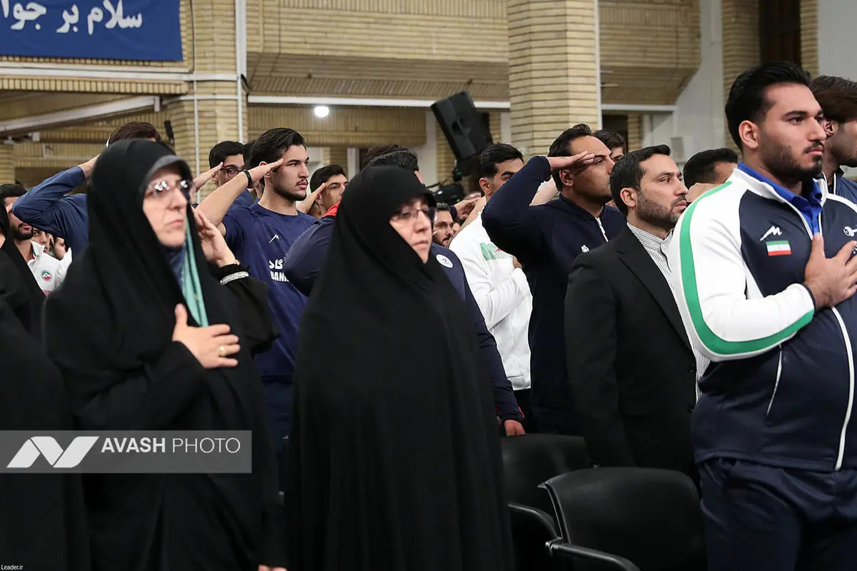 دیدار قهرمانان و مدال‌آوران ورزشی و المپیادهای علمی جهانی با رهبر انقلاب