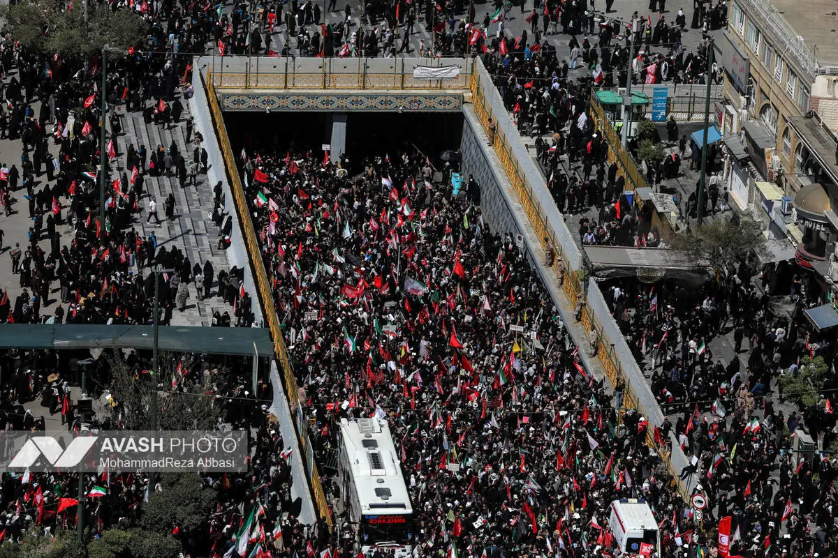 مراسم تشییع پیکر مطهر رهبر شهید انقلاب - مشهد
