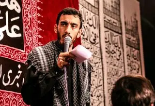 ما که نمردیم بیفته پرچم، ما تازه زنده تر میشیم ماه محرم با صدای حاج مهدی رسولی/ ببینید
