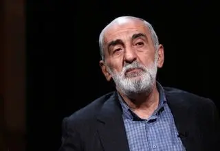  حسین شریعتمداری: باب‌المندب را ببندید!
