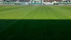 ظرفیت ورزشگاه امام خمینی اراک تکمیل شد