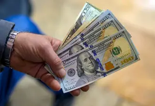 قیمت انواع ارزها در بازار اعلام شد؛ دلار ۱۱۲ هزار و ۶۹۵ تومان فروخته شد