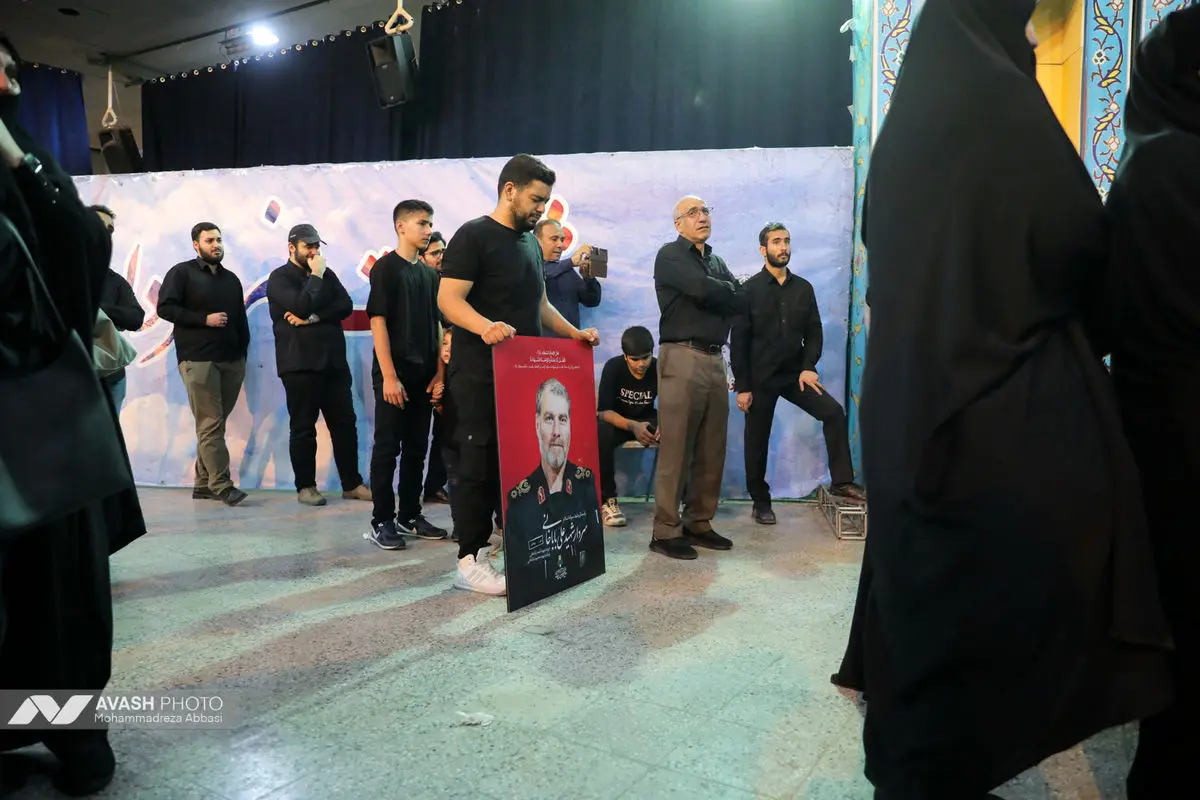 مراسم تشییع پیکر سردار حاجی زاده