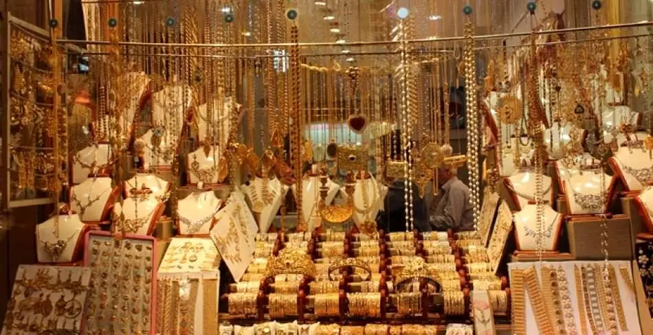 اعلام قیمت طلا و سکه در بازار؛ هر گرم طلای ۱۸عیار ۱۰ میلیون و ۴۹۰ هزار تومان