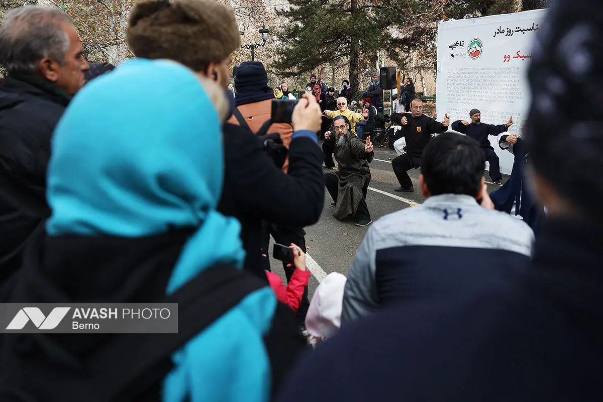 همايش بايبزى تاكج