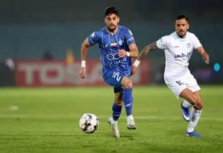 کیفیت پایین چمن شهرقدس و شعار علیه مهدی تارتار