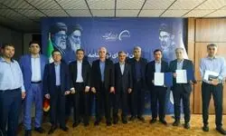 فجر انرژی در مسیر بازگشت کامل به مدار؛ دومین قرارداد بازسازی نیروگاه‌ها به امضا رسید/ «فجر»، برق اتمی را به پتروشیمی آورد  