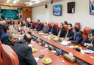 تسهیل در حمل و نقل کالا‌های ضروری از طریق هماهنگی با کشورهای همسایه