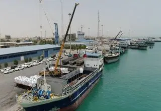 عملیات کانتینری و رشد 13 درصدی در سال 1403