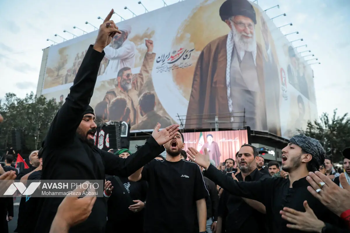 مراسم تشییع پیکر مطهر رهبر شهید انقلاب در تهران - ۱
