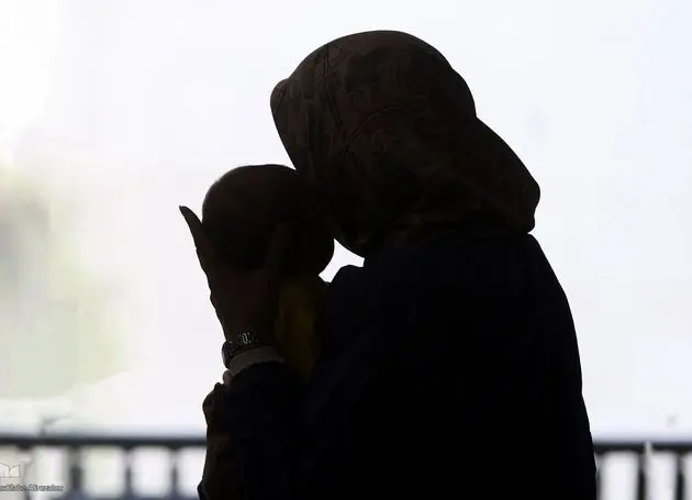 تجارت سایه‌ها در بازار سیاه نوزادان/ روی تاریک فرزندخواندگی غیرقانونی در ایران