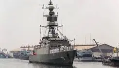 ناوشکن «دنا»در بندر ویشاخاپاتنام هند پهلو گرفت
