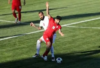 هافبک تیم ملی فوتبال برای درمان به دبی رفت 