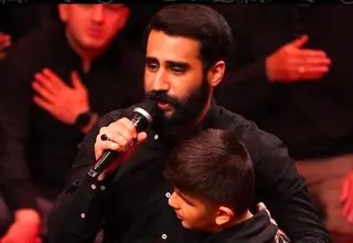 زمانه بر سر جنگ است علی مولا علی مولا، با صدای حاج حسین طاهری/ ببینید