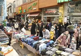 تراز پیچیده دستفروشی در شهر