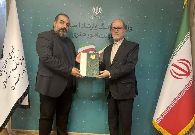 « محمدمهدی احمدی» دبیر جشنواره تئار فجر شد