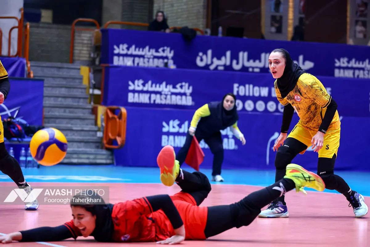 لیگ برتر والیبال زنان _ سایپا ۳ و نفت امیدیه صفر