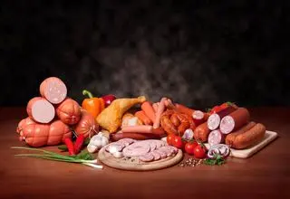 معادل فارسی سوسیس و کالباس چیست؟ 