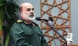سردار کرمی: با دیدن تجهیزات پیشرفته دشمن نباید عقب بکشیم 