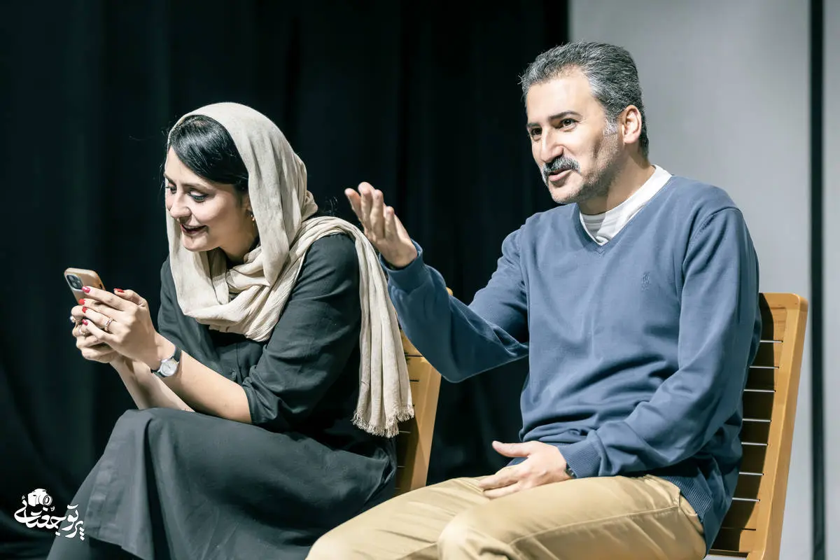 نمایش «روزهای بیباران» تمدید شد