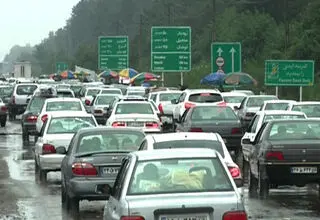 ترافیک سنگین در محورهای چالوس، هراز و آزادراه قزوین-کرج-تهران 