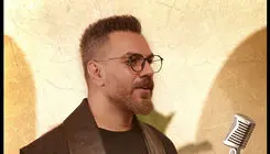 واکنش خواننده پاپ به مقاومت کارکنان پتروشیمی هنگام بمباران؛ «دم غیرتت گرم»