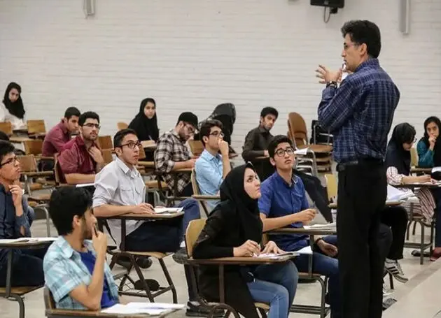 سایه فقر بر آموزش عالی/ ترمیم حقوق در بن‌بست و دانشگاه در آستانه مهاجرت بزرگ اساتید