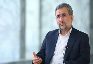 معاون راهبردی رئیس جمهور برای علی لاریجانی پیام فرستاد
