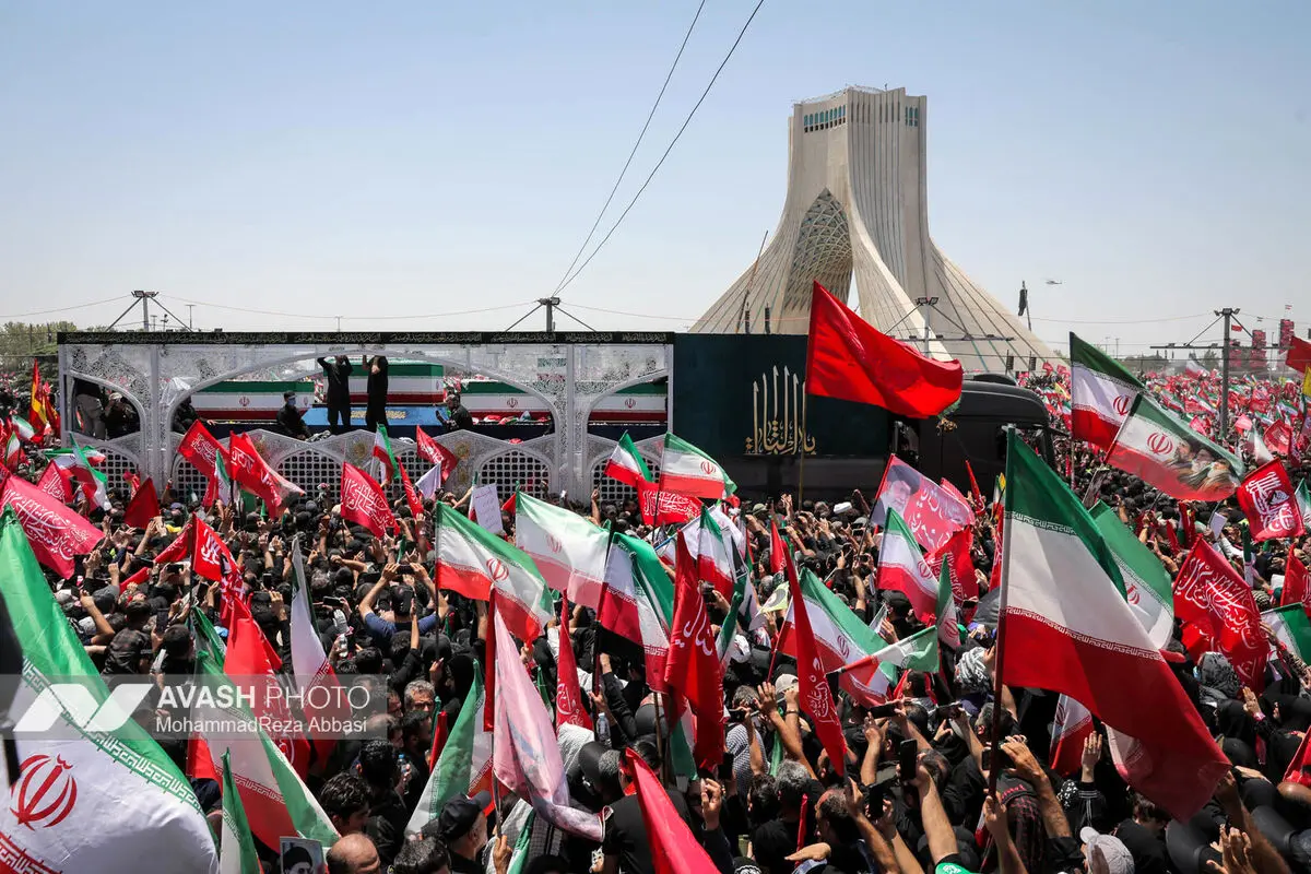 مراسم تشییع پیکر مطهر رهبر شهید انقلاب در تهران -
