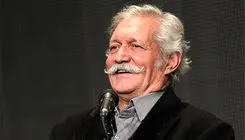 آتش تقی‌پور: متأسفانه خیلی زود هنرمندان را از دایره کاری خارج می‌کنند