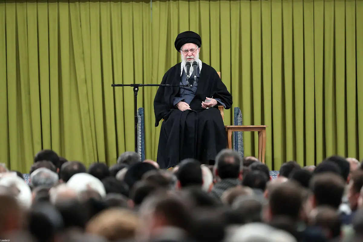 رهبر انقلاب: آمریکا بداند اگر جنگی راه بیندازد، این‌بار جنگ منطقه‌ای خواهد بود/ فتنه اخیر شبیه کودتا بود