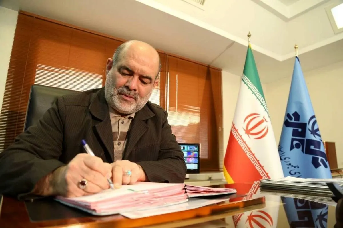 رادیو آمده است تا بگوید صدای مردم شنیده می‌شود