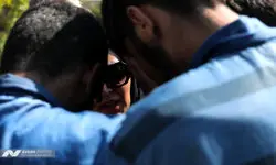زورگیری از یک مادر و پسر تهران در روز روشن/ببینید