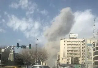 واکنش شهرنوش پارسی‌پور به حمله به ایران
