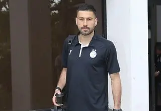 مشکل دو بازیکن استقلال حل شد