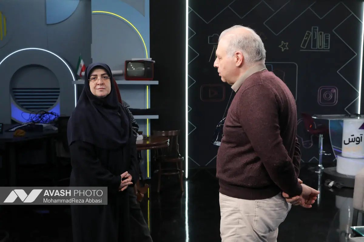 بازدید فاطمه مهاجرانی سخنگوی دولت از تحریریه آوش