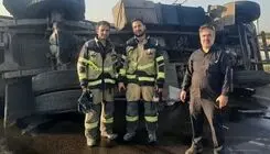 واژگونی تانکر حمل مواد شیمیایی در جاده بوئین‌زهرا
