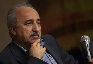 تنها مسیر ممکن برای کاهش کسری بودجه، حرکت به‌سوی حذف هزینه‌های زائد و اصلاح ساختار بودجه است 