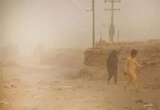 طوفان ۱۰۰ کیلومتر در ساعت گردوخاک در این منطقه
