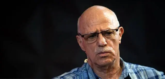 ملی‌پوش سابق فوتبال بستری شد