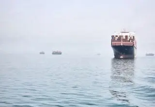 سی‌ان‌ان: تردد نفتکش‌ها در تنگه هرمز عملاً متوقف شد